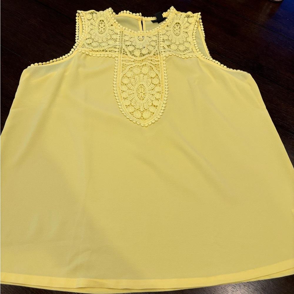 Halogen lace yoke tank